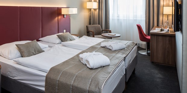 Destination-Wedding - Preisniveau Zimmer/Suiten: €€€ - Flachgau - Austria Trend Hotel Europa Salzburg 4*