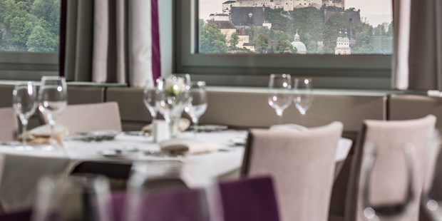 Destination-Wedding - Preisniveau Zimmer/Suiten: €€€ - Flachgau - Austria Trend Hotel Europa Salzburg 4*