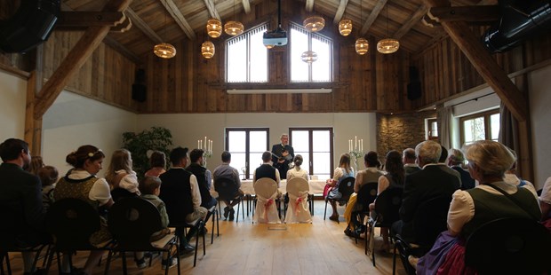 Destination-Wedding - Umgebung: in den Bergen - STANDESAMTLICHE TRAUUNG STADL - Laudersbach's Event-Stadl