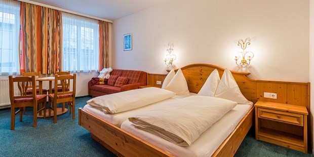 Destination-Wedding - Umgebung: in einer Stadt - Österreich - Zimmer Königslehen - Hotel Post Walter 