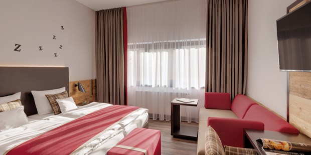 Destination-Wedding - Preisniveau Zimmer/Suiten: € - Unterneukirchen - Doppelzimmer - Raspl's Hotel Traumschmiede