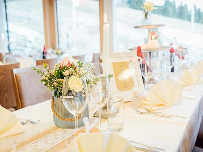 Destination-Wedding - Preisniveau Zimmer/Suiten: € - Heiraten im Lizum 1600, in 6094 Axams.
Foto © blitzkneisser.com - Lizum 1600