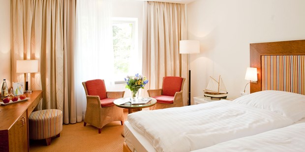 Destination-Wedding - Perfekte Jahreszeit: Frühlings-Hochzeit - Ostsee - Hotel Birke