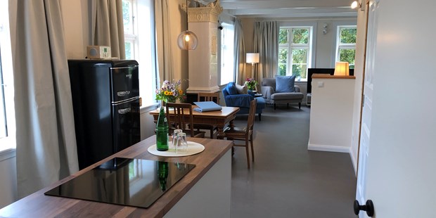 Destination-Wedding - Art der Location: Villa / privates Anwesen - Gut Bielenberg Suite Wetter mit Küche - Boutique Hotel Gut Bielenberg