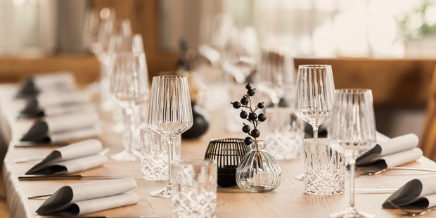 Destination-Wedding - woliday Programm: Kennenlern-Dinner - Unser Stil: edel und elegant. Alles ist möglich - ganz nach eurem Geschmack. - jezz AlmResort Ellmau