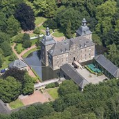Hochzeitslocation - Luftansicht Schloss Hugenpoet - Schlosshotel Hugenpoet