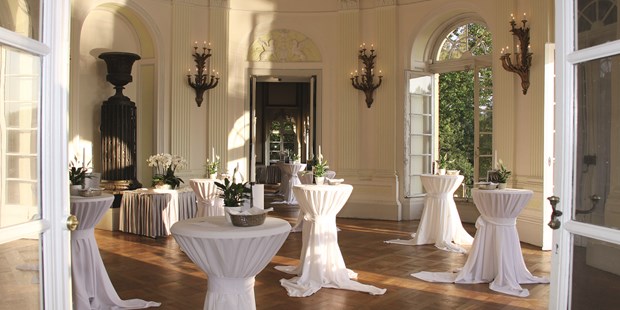 Destination-Wedding - Preisniveau Hochzeitsfeier: €€€ - Region Schwaben - Seeschloss Monrepos - Schlosshotel Monrepos