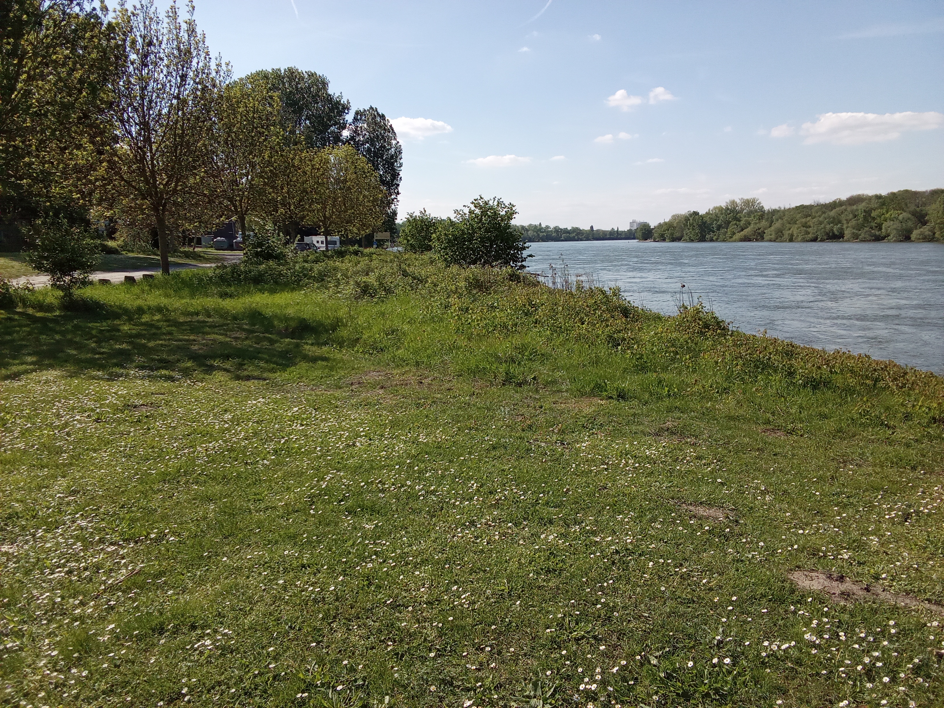 Hochzeitslocation - Blick auf Rhein - Eventlocation Weißes Häusl