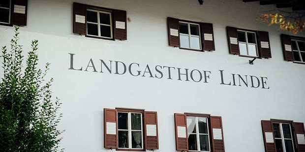 Destination-Wedding - Preisniveau Zimmer/Suiten: €€ - Tiroler Unterland - Feiern Sie Ihre Hochzeit im Landgasthof & Hotel Linde in 6275 Stumm.
foto © blitzkneisser.com - Landgasthof & Hotel Linde
