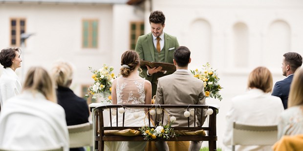 Destination-Wedding - Preisniveau Hochzeitsfeier: €€ - Niederösterreich - Trauung im Freien - Refugium Hochstrass Hotel&Kloster