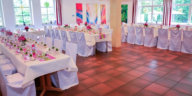 Destination-Wedding - Perfekte Jahreszeit: Sommer-Hochzeit - Landgasthof - Hotel Sonnenhof