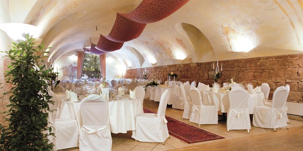 Destination-Wedding - Preisniveau Zimmer/Suiten: €€ - Rheinland-Pfalz - Hotel Schloss Edesheim
