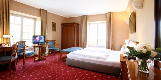 Destination-Wedding - Preisniveau Zimmer/Suiten: €€ - Pfalz - Hotel Schloss Edesheim