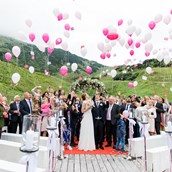 Hochzeitslocation - Sommerhochzeit auf der Hospiz Alm im arlberg1800 RESORT - arlberg1800 RESORT