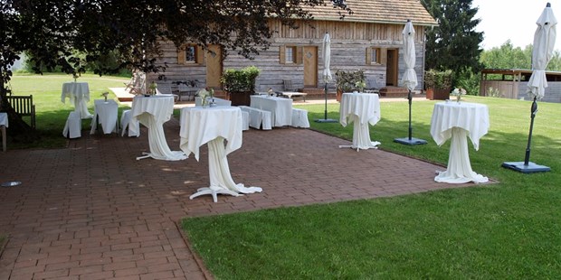 Destination-Wedding - Art der Location: Restaurant - Empfang und/oder Agape unter der Rotbuche - Das Eisenberg