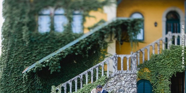 Destination-Wedding - Art der Location: Hotel / Chalet - PLZ 9220 (Österreich) - Heiraten im Falkensteiner Schlosshotel in Velden, Österreich.
Foto © tanjaundjosef.at - Falkensteiner Schlosshotel Velden