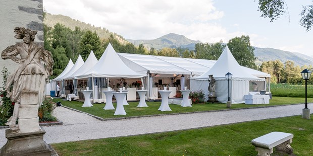 Destination-Wedding - Hunde erlaubt - elegantes Zelt im Schlossgarten - Schloss Prielau Hotel & Restaurants