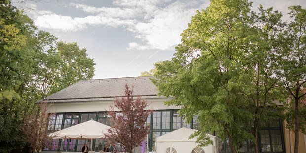 Destination-Wedding - Umgebung: in einer Stadt - Orangerie - Schloss Miller-Aichholz - Europahaus Wien