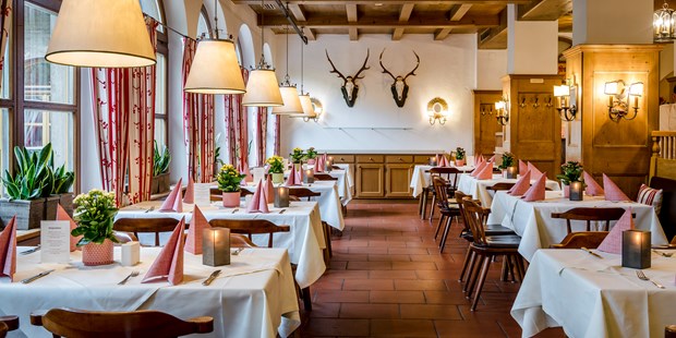 Destination-Wedding - Art der Location: Hotel / Chalet - Oberbayern - Unser gemütliches Braurestaurant IMLAUER  - Hotel IMLAUER & Bräu