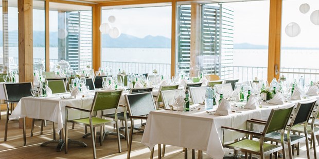Destination-Wedding - Exklusivität - Region Bodensee - Badehaus Bestuhlung innen - Seehotel am Kaiserstrand