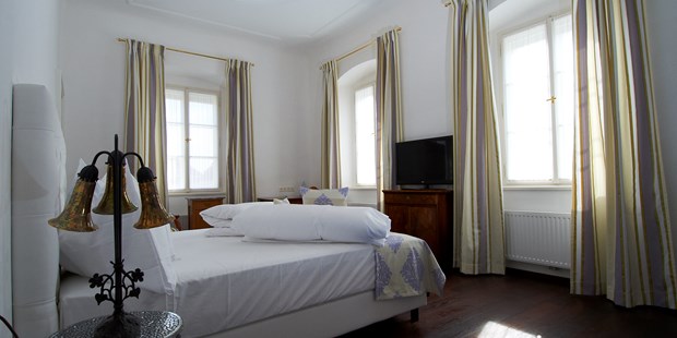 Destination-Wedding - Preisniveau Zimmer/Suiten: €€€ - Gumpoldskirchen Zentrum - Zimmer 210 Seefels - Hotel Landhaus Moserhof****