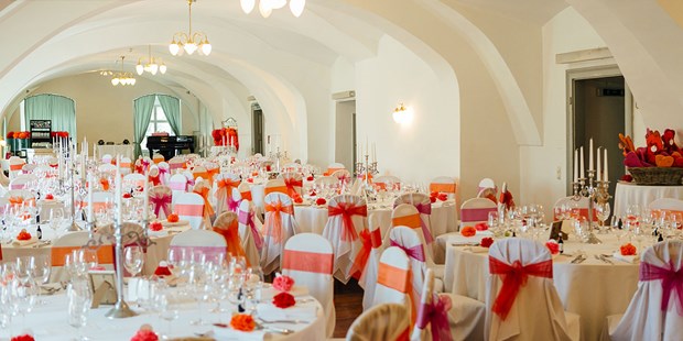 Destination-Wedding - Perfekte Jahreszeit: Winter-Hochzeit - Niederösterreich - Schloss Gloggnitz
