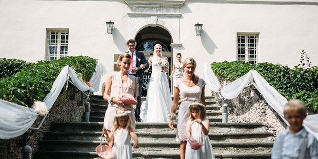 Destination-Wedding - Perfekte Jahreszeit: Herbst-Hochzeit - Heiraten im Schloss Maria Loretto in Klagenfurt am Wörthersee. - Schloss Maria Loretto