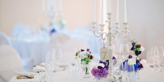 Destination-Wedding - Art der Location: Hotel / Chalet - Der Festsaal des Barockjuwel Schloss Halbturn im Burgenland.
Foto © stillandmotionpictures.com - Schloss Halbturn