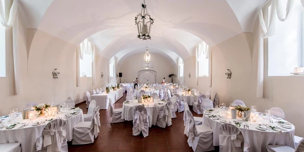 Destination-Wedding - Art der Location: Hotel / Chalet - Feiern Sie Ihre Hochzeit im Schloss Halbturn im Burgenland.
Foto © weddingreport.at - Schloss Halbturn
