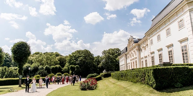Destination-Wedding - Art der Location: Hotel / Chalet - Feiern Sie Ihre Hochzeit im Schloss Halbturn im Burgenland.
Foto © weddingreport.at - Schloss Halbturn