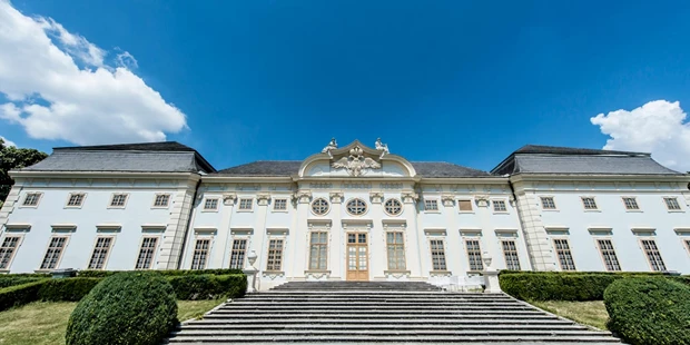 Destination-Wedding - Art der Location: Hotel / Chalet - Feiern Sie Ihre Hochzeit im Schloss Halbturn im Burgenland.
Foto © weddingreport.at - Schloss Halbturn