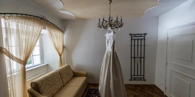 Destination-Wedding - Art der Location: Hotel / Chalet - Ausreichend Platz zum stressfreien Anziehen.
Foto © weddingreport.at - Schloss Halbturn