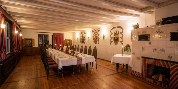 Destination-Wedding - Art der Location: Hotel / Chalet - Heiraten auf Burg Guttenberg