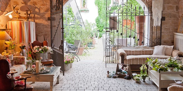 Destination-Wedding - Art der Location: Hotel / Chalet - ART Cafe Tres chic - ehem. Boutique-Hotel TiMiMoo Bürgerhaus