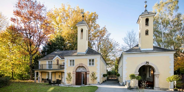 Destination-Wedding - Exklusivität - Salzburg - Der romantische Kapellenhof mit barocker Kapelle und der Alten Pfarrei - ARCOTEL Castellani Salzburg