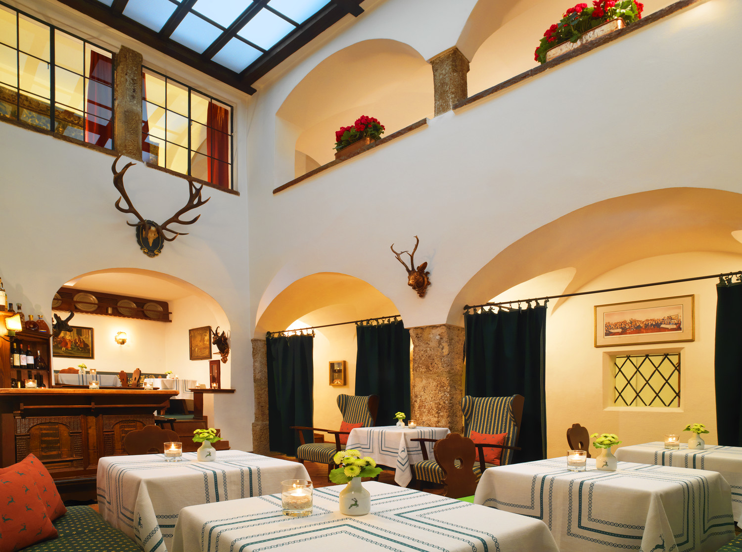 Destination-Wedding - Hunde erlaubt - Österreich - Hotelbar Goldener Hirsch - Hotel Goldener Hirsch*****