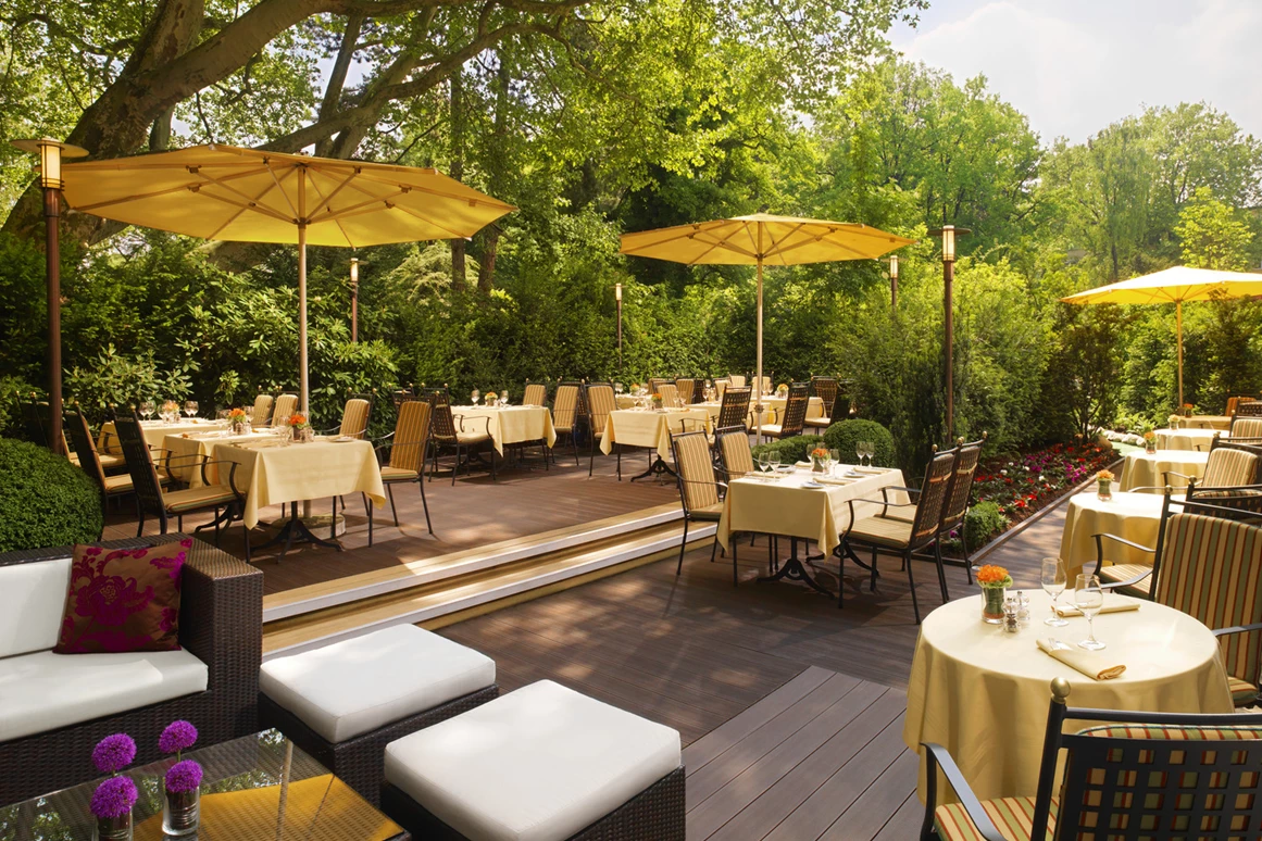 Hochzeitslocation: Mirabell Terrasse - Sheraton Salzburg Hotel