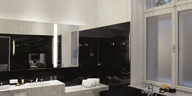 Destination-Wedding - Art der Location: Hotel / Chalet - The Ritz-Carlton, Vienna