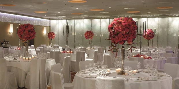 Destination-Wedding - Art der Location: Hotel / Chalet - Crystal Ballroom - The Ritz-Carlton, Vienna