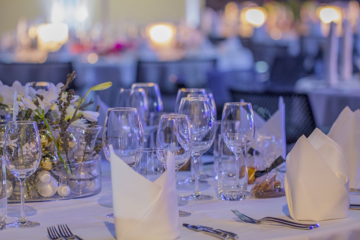 Destination-Wedding - Preisniveau Hochzeitsfeier: €€ - Deko - Sofitel Vienna Stephansdom