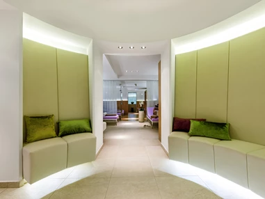 Hochzeitslocation: Sich verwöhnen und stylen lassen: Sans Souci Spa - Hotel Sans Souci Wien