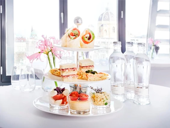 Hochzeitslocation: Kulinarische Highlights aus der Küche des Gourmetrestaurant Veranda für einen unvergesslichen Tag. - Hotel Sans Souci Wien