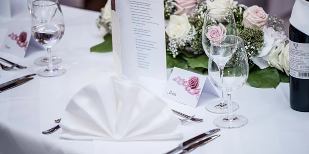 Destination-Wedding - Art der Location: Hotel / Chalet - Wir bitten zu Tisch - Austria Trend Parkhotel Schönbrunn