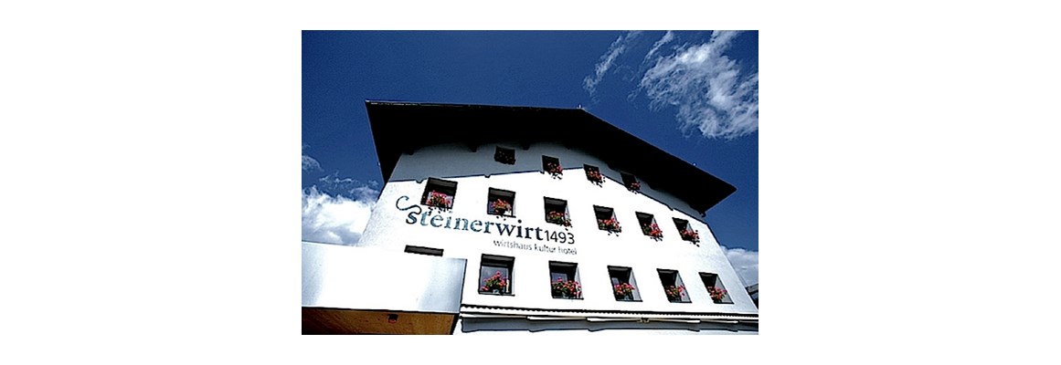 Hochzeitslocation: Steinerwirt - Hoteleingang - Steinerwirt 1493