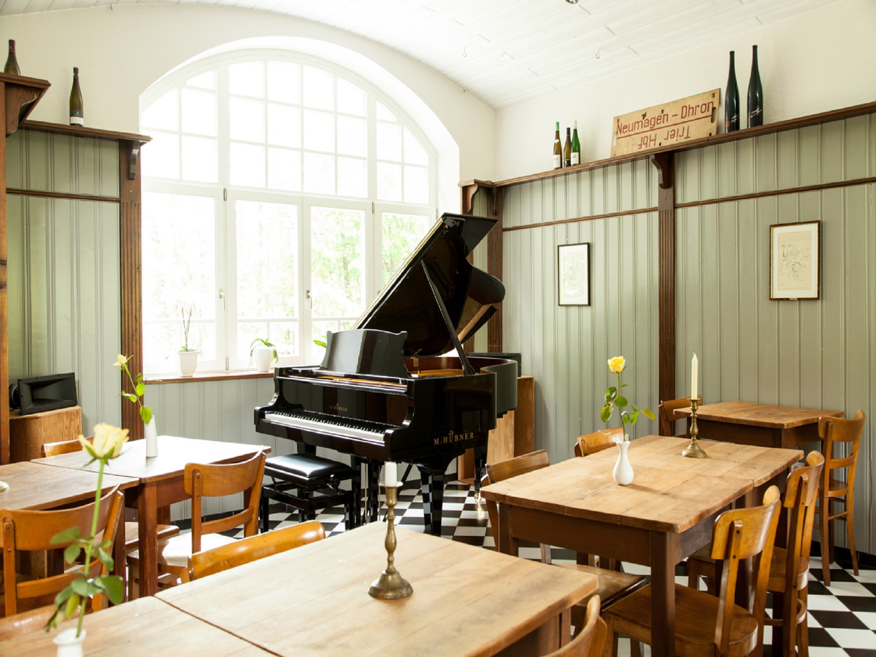 Destination-Wedding - Umgebung: am Land - Restaurant - Bahnhof Thalfang GmbH