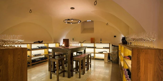 Destination-Wedding - Art der Location: Hotel / Chalet - Weinkeller - Hotel Hofwirt