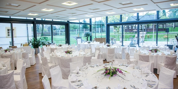 Destination-Wedding - Art der Location: Hotel / Chalet - runde Tische - Hotel Hofwirt