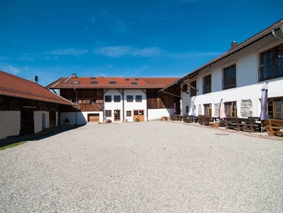 Destination-Wedding - Art der Location: Hotel / Chalet - Hochzeitsstadl Lamplstätt