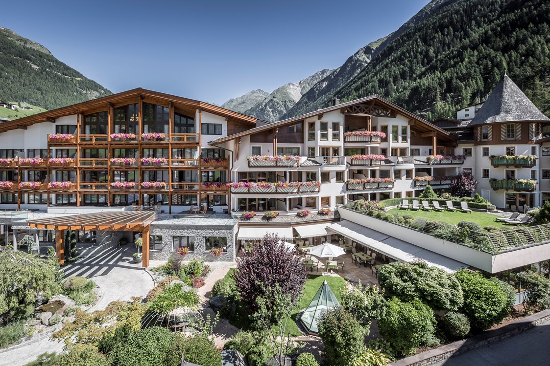 Hochzeitslocation: Das Central - Sommeraufnahme - Das Central - Alpine . Luxury . Life