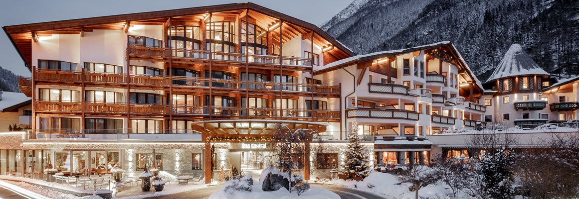 Hochzeitslocation: Das Central - Winteraufnahme - Das Central - Alpine . Luxury . Life
